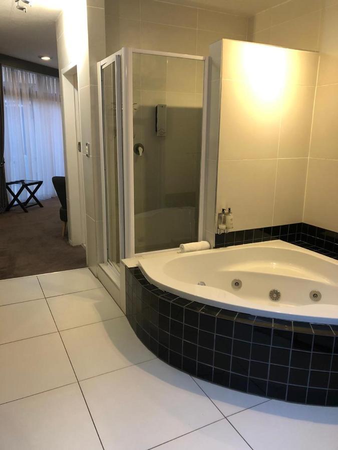 Hotel Le Petit Fillan Sandton Zewnętrze zdjęcie
